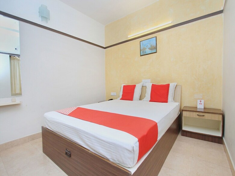 Oyo 12746 Hotel Sapthagiri Nest