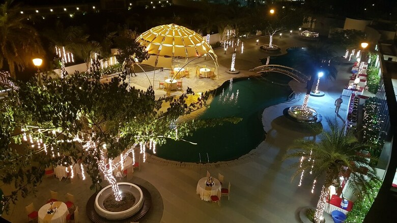 Hotel The Emerald Club