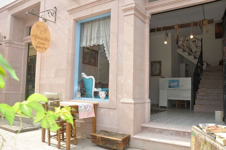 Hotel Amantes Cunda Butik Otel