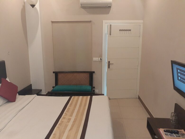 Hotel Dev Villas