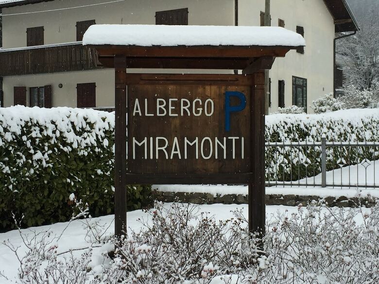 Hotel Albergo Miramonti