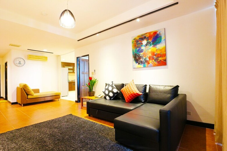 Hotel Serena Sathorn Suites