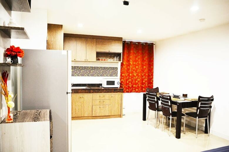 Hotel Serena Sathorn Suites