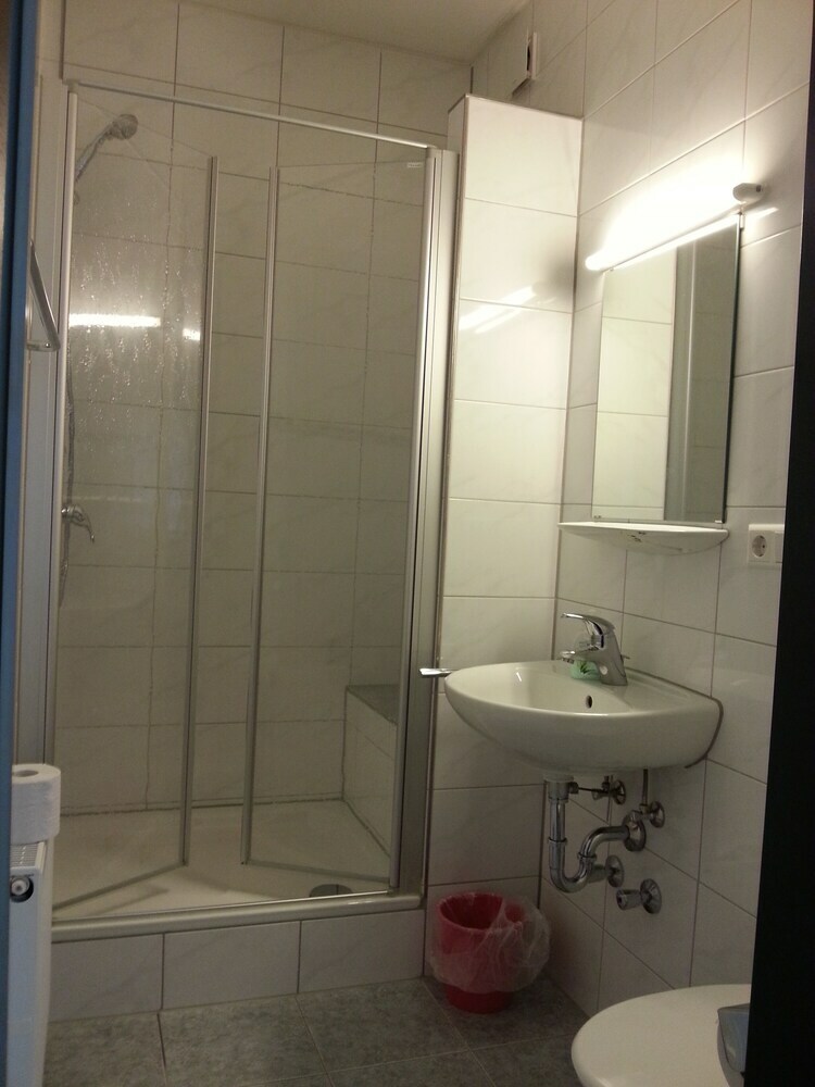 Hostal Hotel Adler