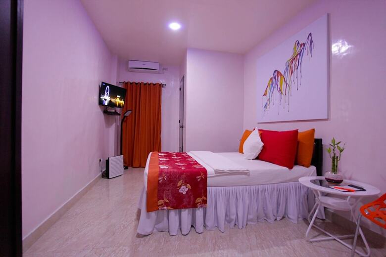Hostal Halfway House Hostel - Mactan Cebu Airport