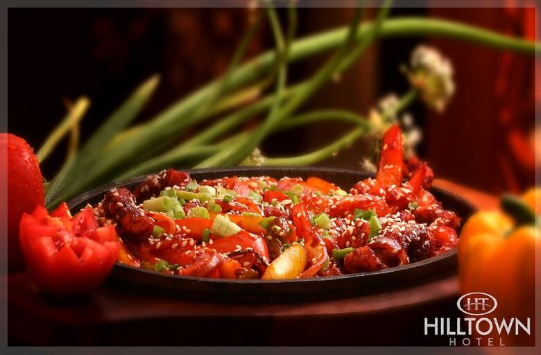 Kgees- Hilltown Hotel