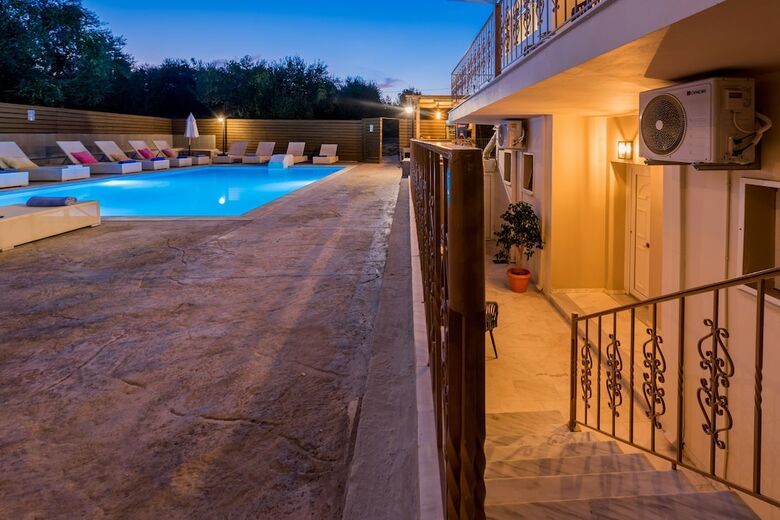 Hotel Asante Group Holiday Homes