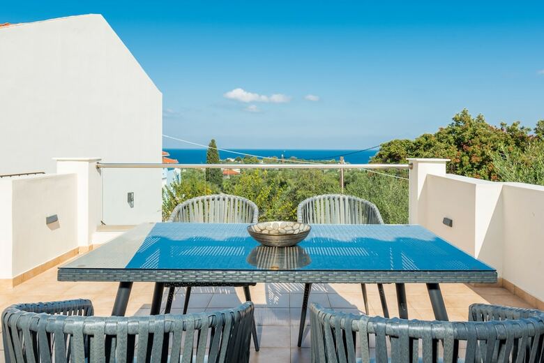 Hotel Asante Group Holiday Homes