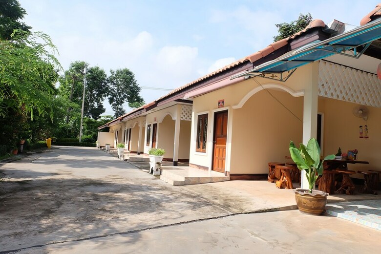 Hotel Asean Resort