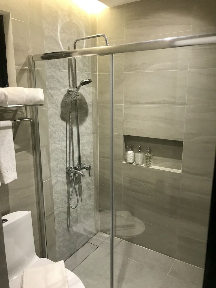 White Breeze Palawan Boutique Hotel