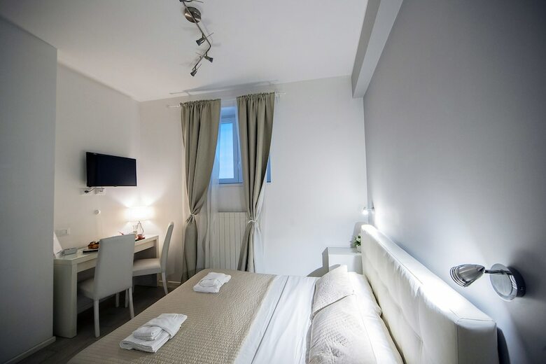 Hotel Bella Roma Luxury Accomodation