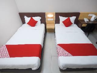 Hotel Oyo 1023 La Mirina Boutique Inn
