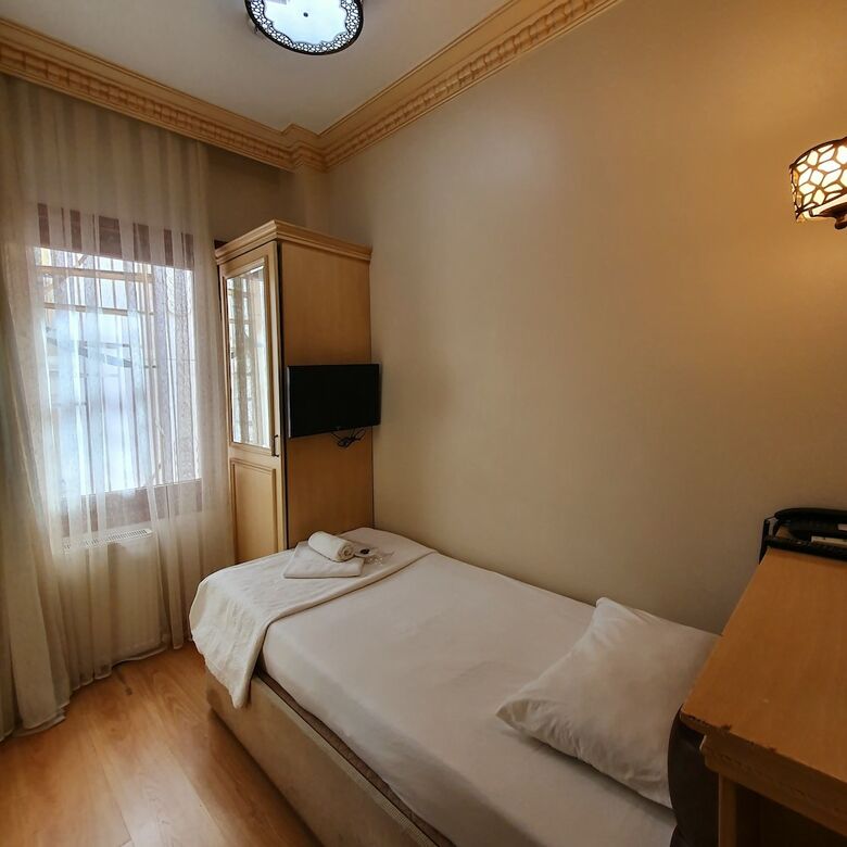 Hotel Tarihi Isparta Palas Otel