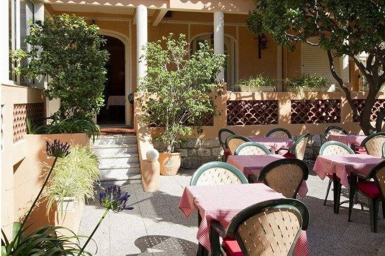 Hotel H�tel Le Proven�al