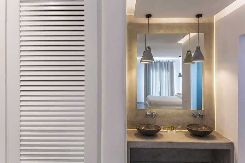Aeolos Hotel Mykonos