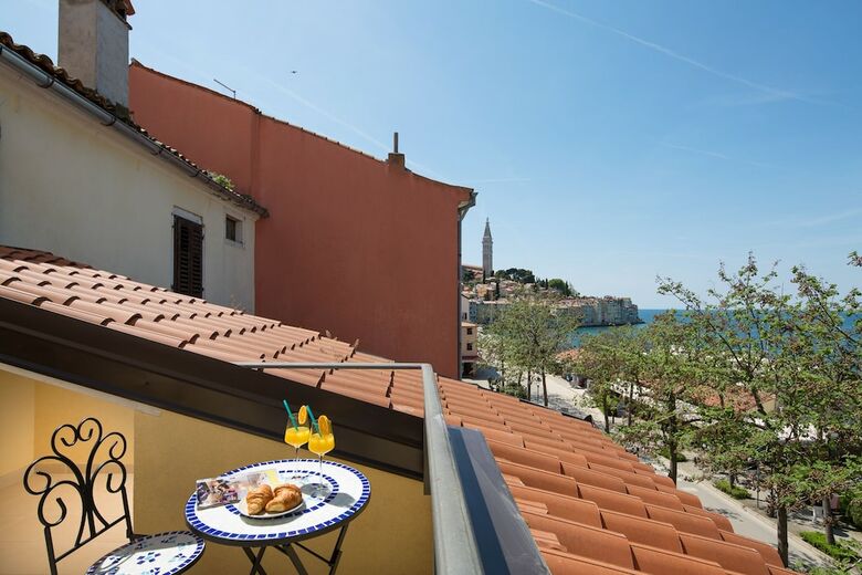 Apartamentos Valdibora Seaview Residence