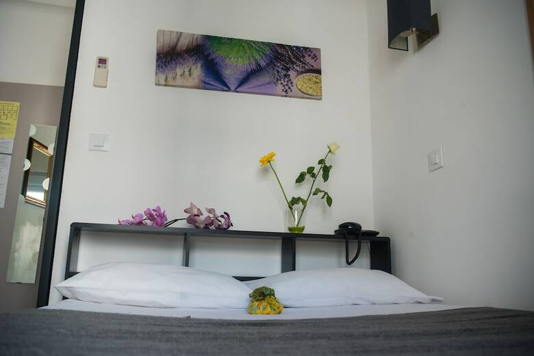 Brit Hotel Colbert Juan Les Pins