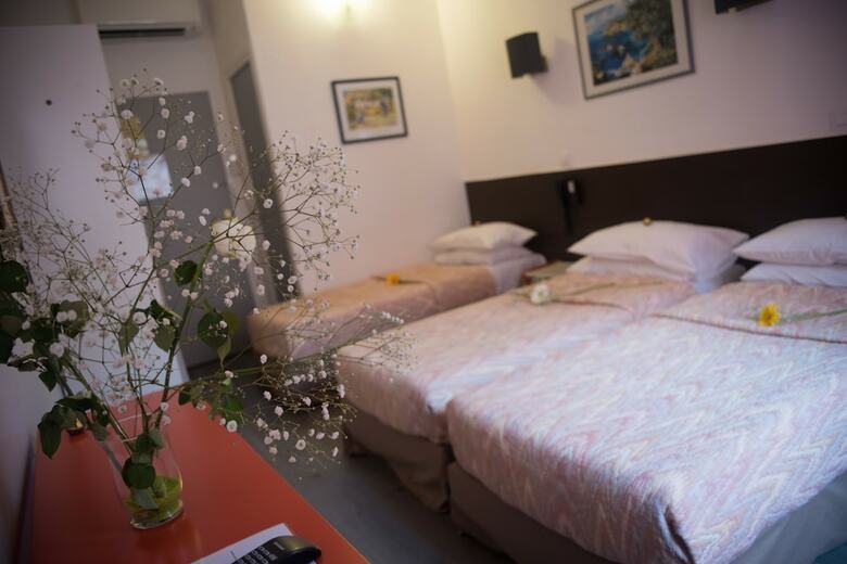 Brit Hotel Colbert Juan Les Pins