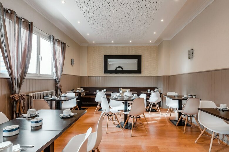 Hotel H�tel Belle Vue