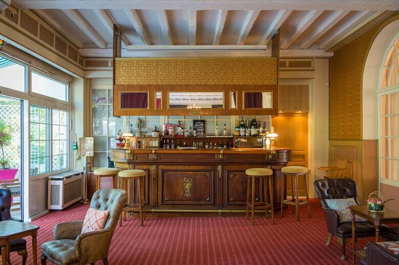 Hotel Moulin D'orgeval
