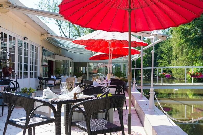 Hotel Moulin D'orgeval
