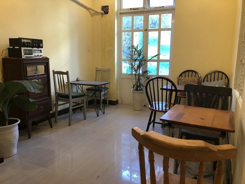 Hostal Coffee Shop & Hostel Co Hai