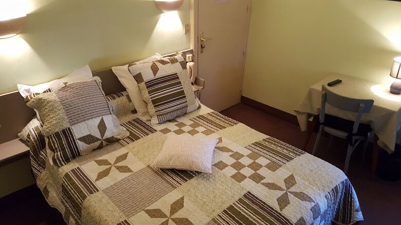 Hotel H�tel Ronsin