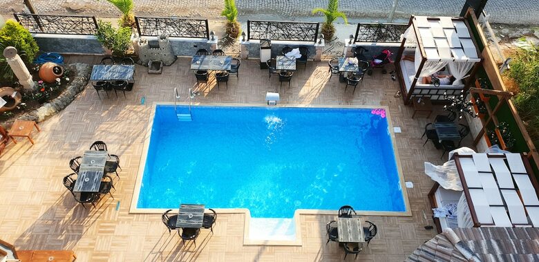 Aterna Hotel