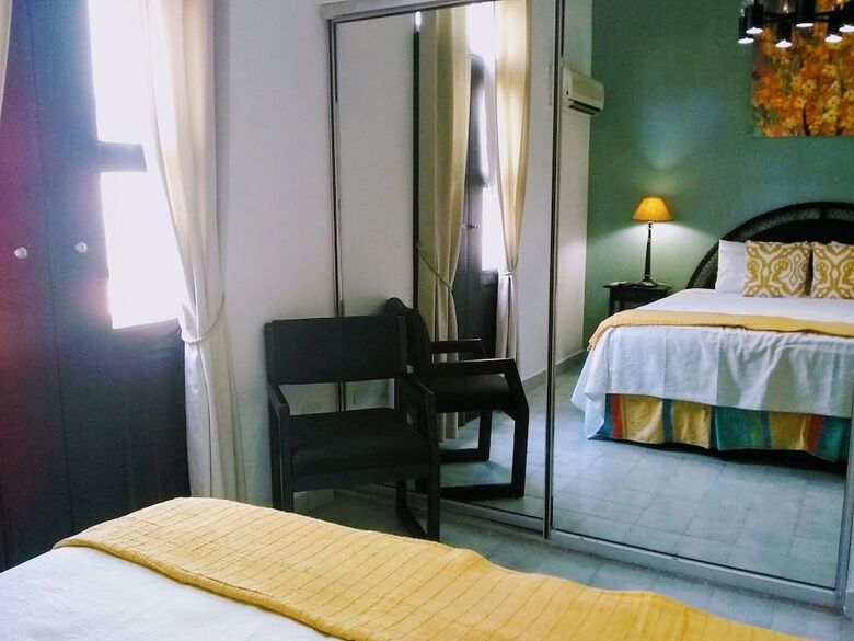 Hotel Class Colonial