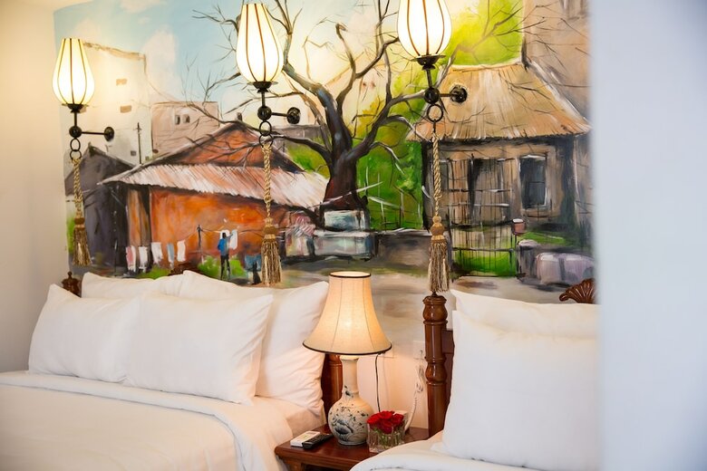 Ancient Lane Hotel