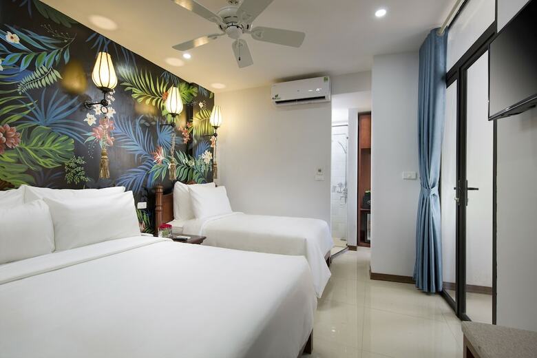 Ancient Lane Hotel