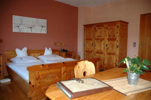 Hotel Sarbacher