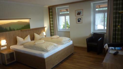 Hostal Gasthaus Sonne Neuh�usle