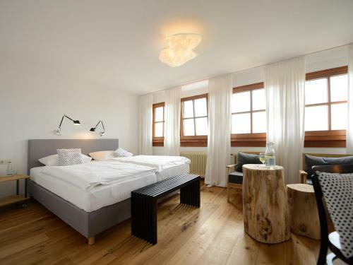 Hostal Hotel Hirschen