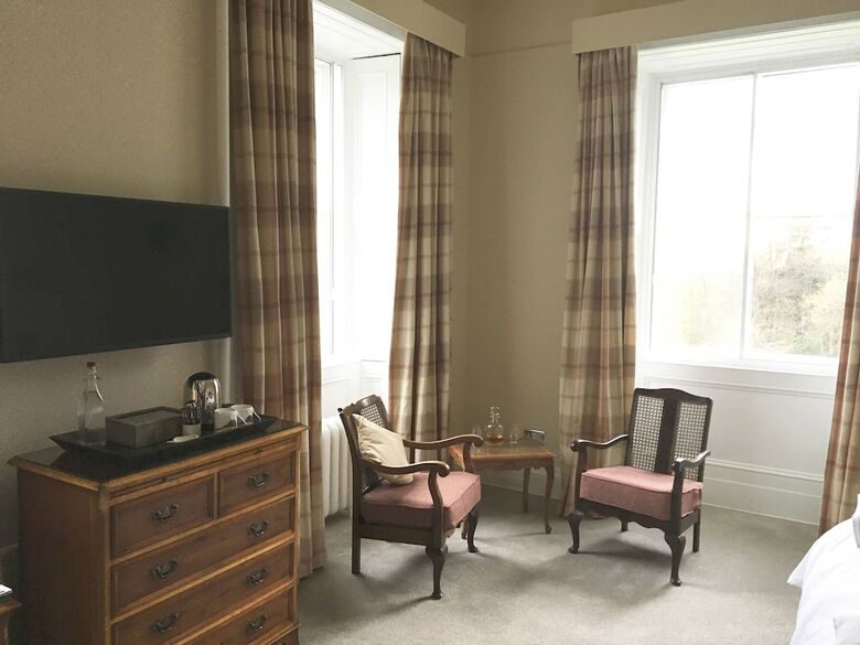 Bed & Breakfast Netherdale House
