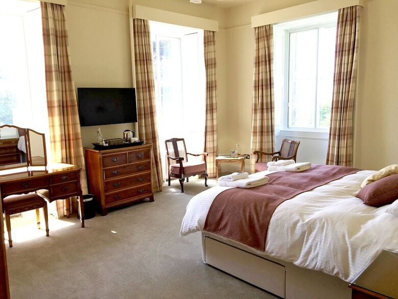 Bed & Breakfast Netherdale House