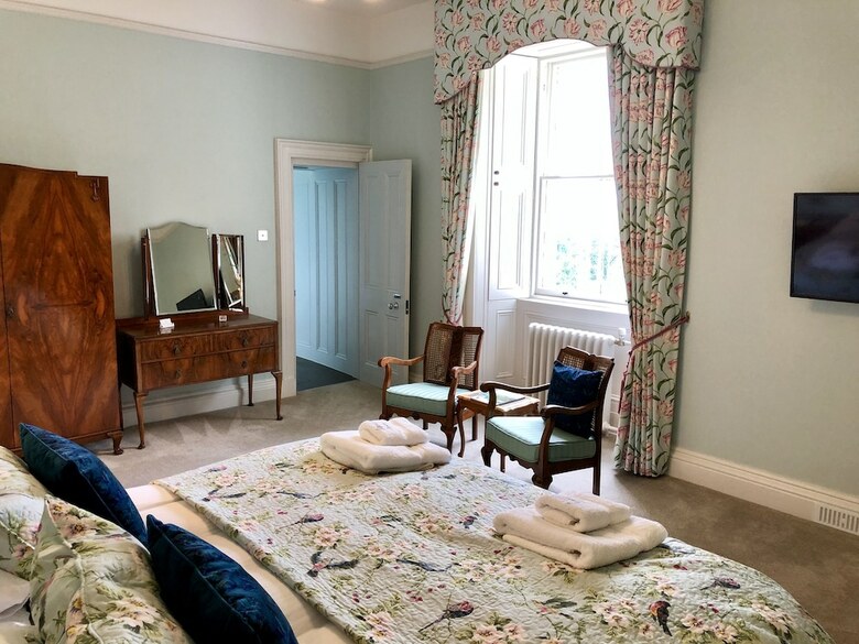 Bed & Breakfast Netherdale House