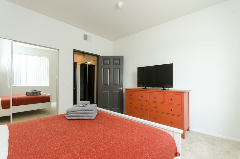 Studio City Universal Apartments