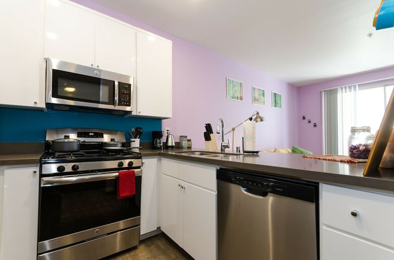 Studio City Universal Apartments
