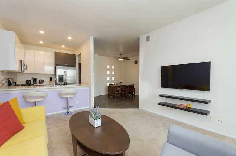 Studio City Universal Apartments