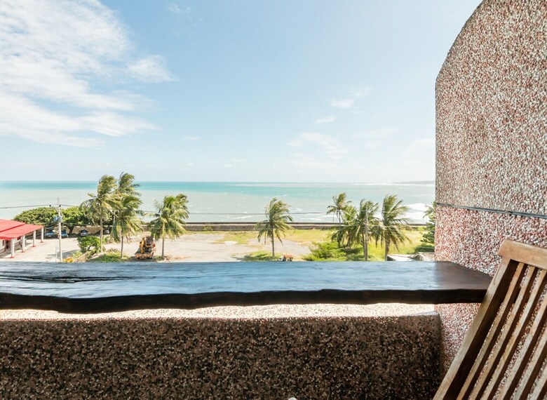 Bed & Breakfast Pasa Beach Resort
