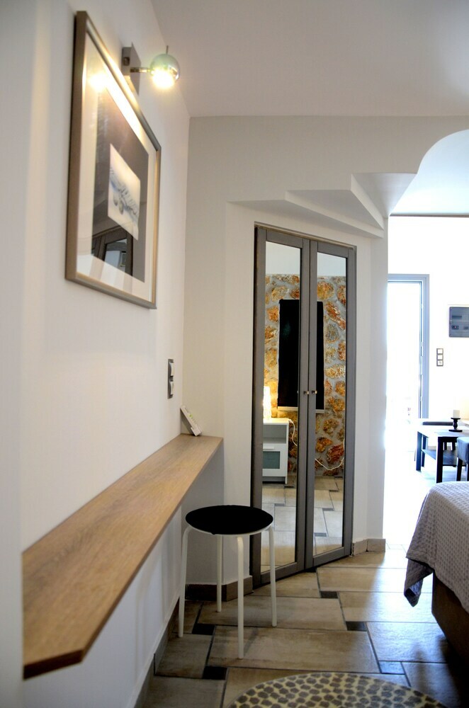 Residencia Em Gard Suites