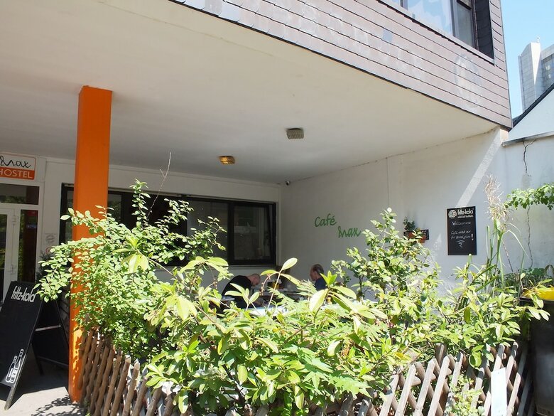 Hostal Max Hostel