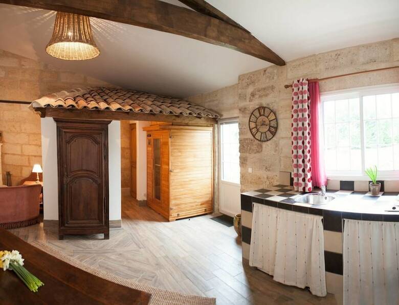 Bed & Breakfast Ch�teau Latour Segur Suites & Spa