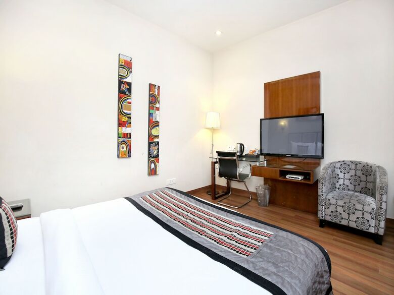 Oyo 15134 Hotel Downtown