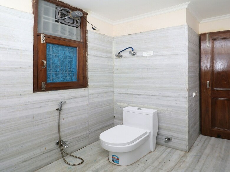 Oyo 10669 Hotel Comfort Stay Inn