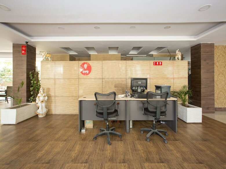 Oyo 11219 Hotel Corporate Stay