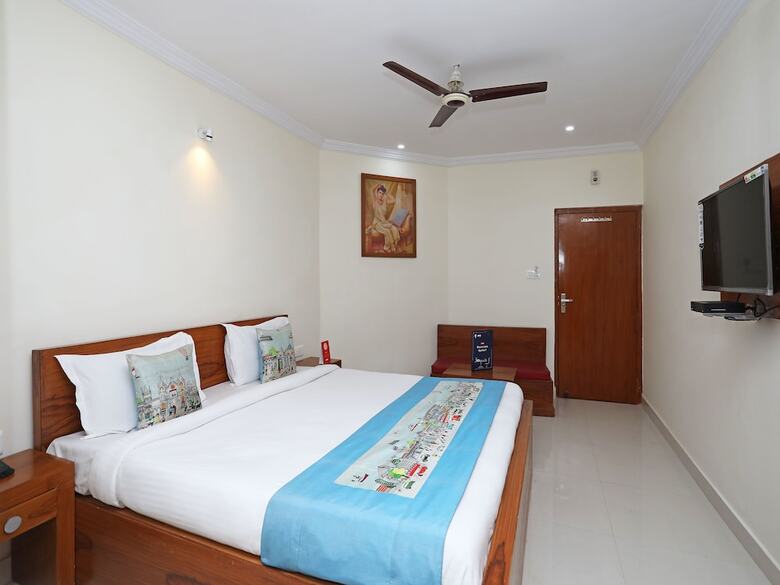 Oyo 10608 Hotel City Palace