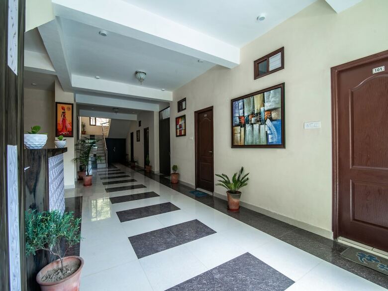 Hotel Nature's Feast
