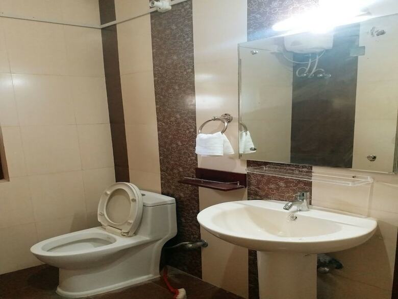 Hotel Oyo 12812 Four Seasons Villa
